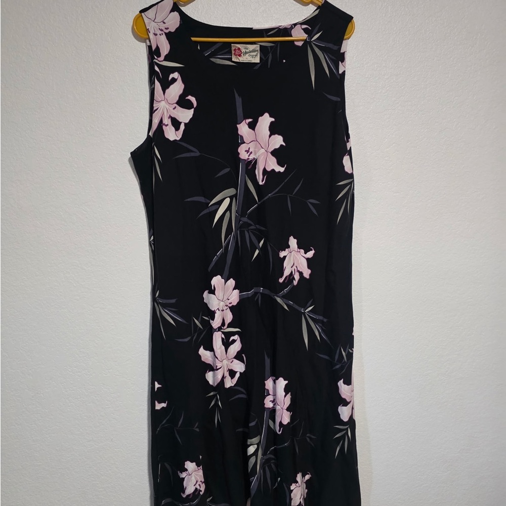 Hilo Hattie Black and Purple Floral Dress